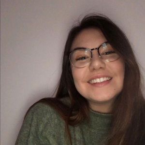 Meet your Posher, Selina